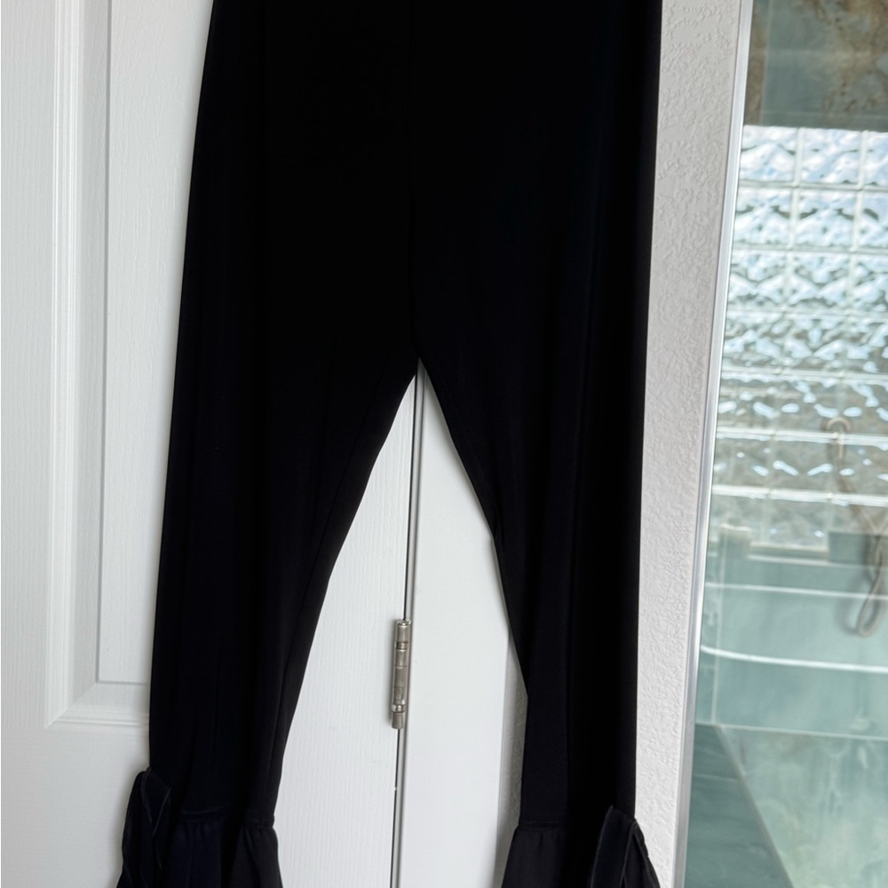 Joseph Ribkoff Black Cropped Pants